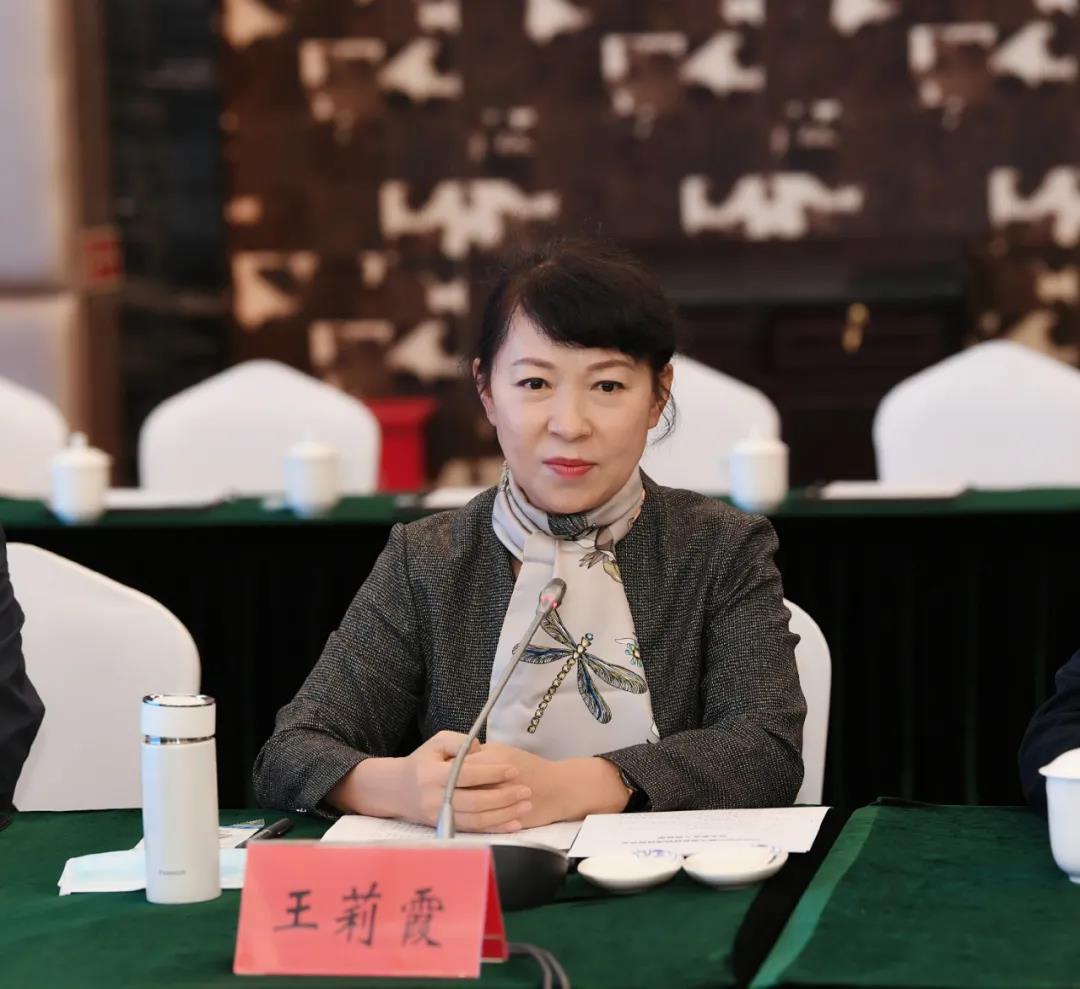 Hohhot held a national provincial Inner Mongolia Chamber of Commerce talkfest in Beijing